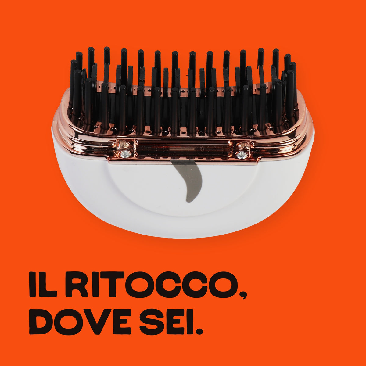 HairSnapper Brush Aurora Pearl su fondo arancio: corpo bianco e anello rose gold#Colore_Aurora Pearl